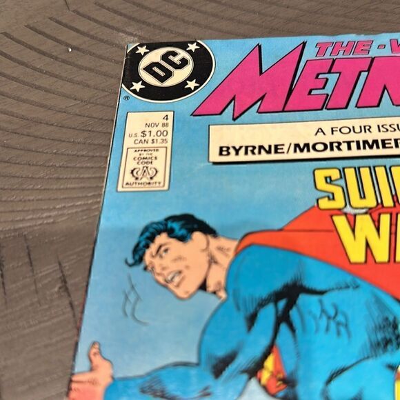 Lot of 2 DC Comics Secret Origins and Suicide Watch - Picture 4 of 5